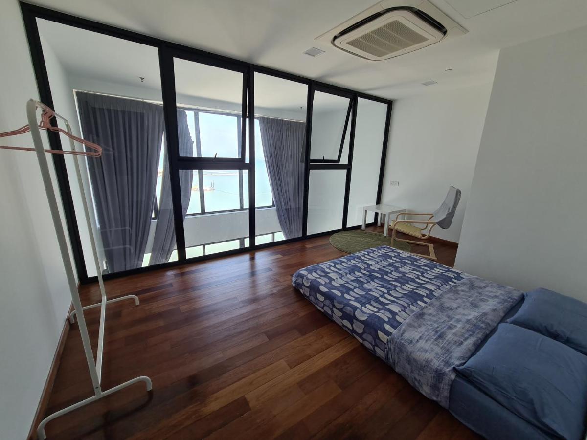 Sunrise Gurney Premium Executive City/Seafront Suite - Penang Джордж Таун Екстериор снимка