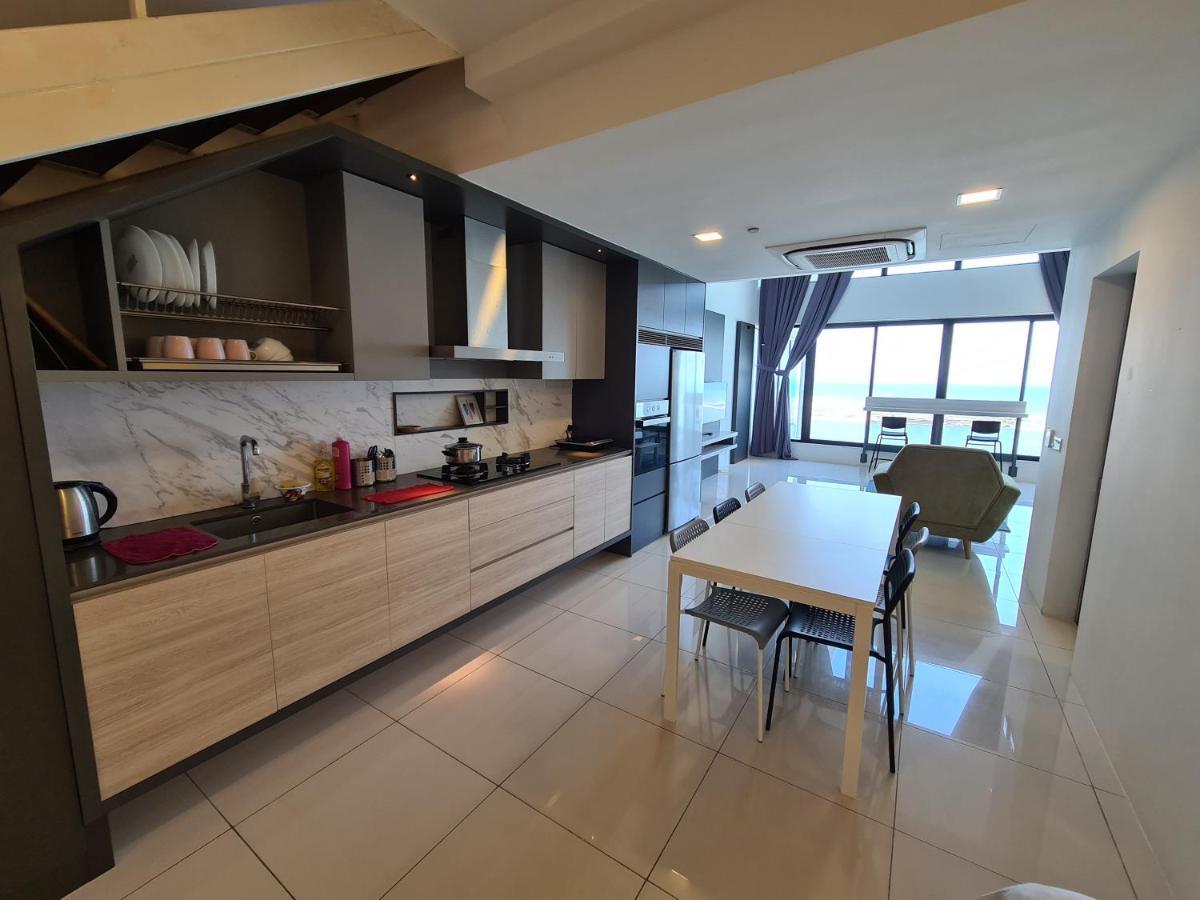 Sunrise Gurney Premium Executive City/Seafront Suite - Penang Джордж Таун Екстериор снимка