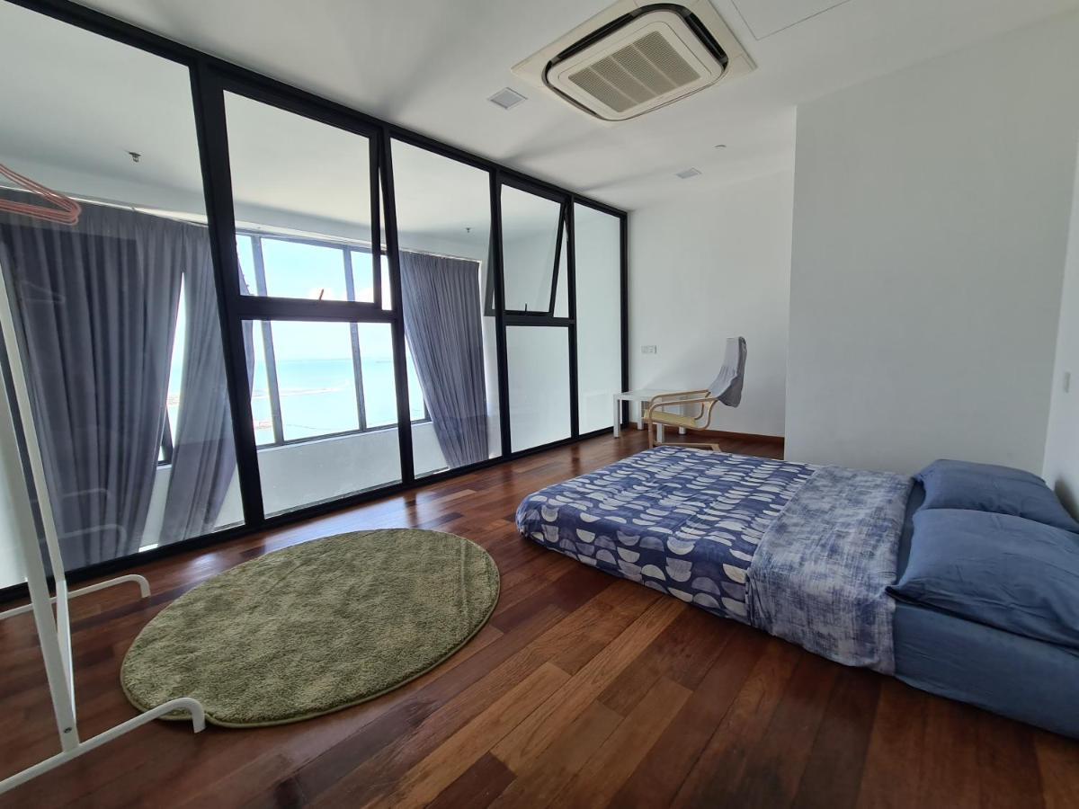 Sunrise Gurney Premium Executive City/Seafront Suite - Penang Джордж Таун Екстериор снимка