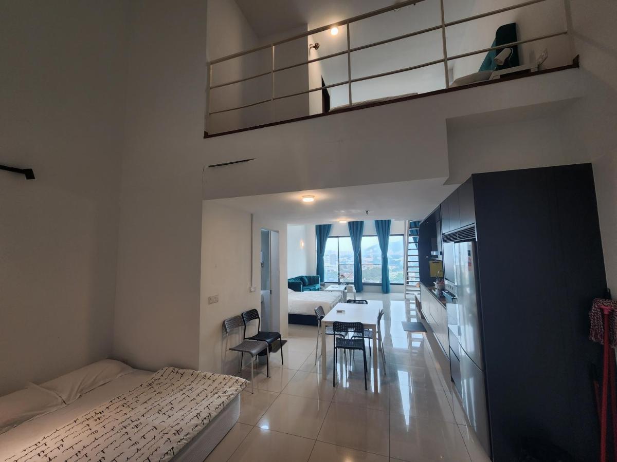 Sunrise Gurney Premium Executive City/Seafront Suite - Penang Джордж Таун Екстериор снимка