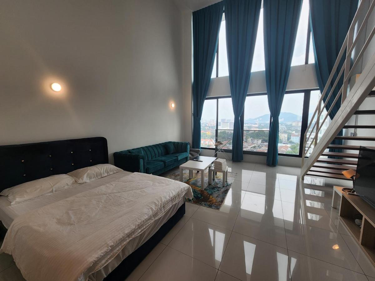 Sunrise Gurney Premium Executive City/Seafront Suite - Penang Джордж Таун Екстериор снимка